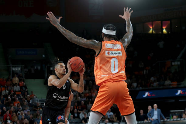 国后卫巴拉 国后卫巴拉