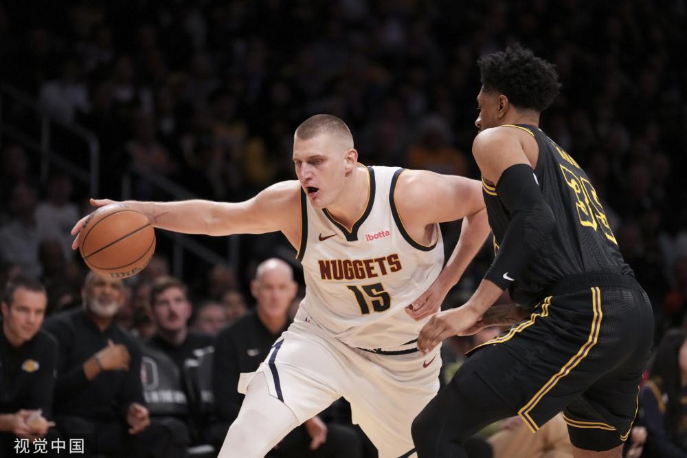 展现出跨洲 展现出跨洲